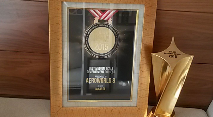 Penghargaan Golden Property Awards 2015 kepada Aeroworld 8
