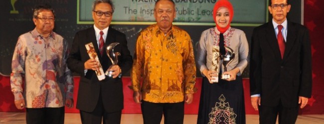 Budiarsa Sastrawinata Penerima Kategori “The Person” Properti Indonesia Award (PIA) 2015