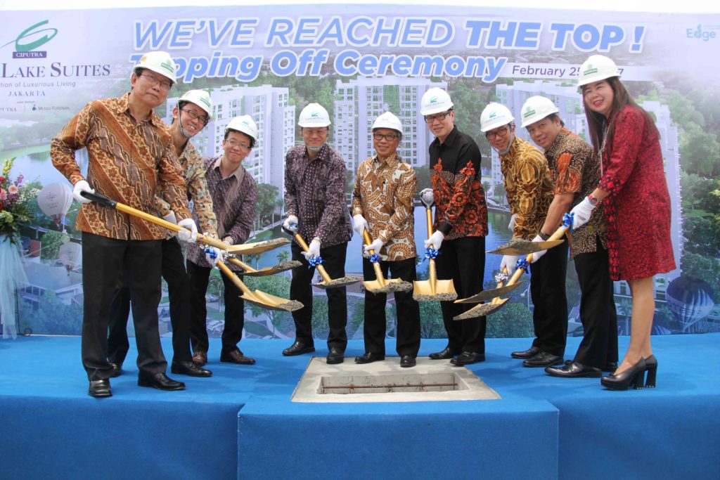 Segera Rampungkan Pembangunan, CitraLake Suites Telah Langsungkan Topping Off Ceremony