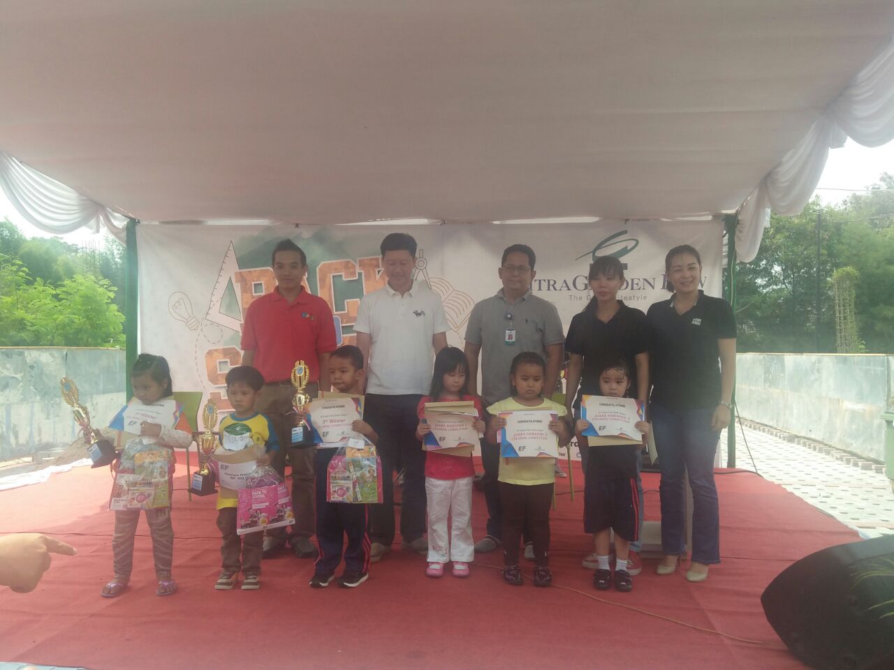 Back to School Bersama Gramedia, Majalah Bobo dan English First
