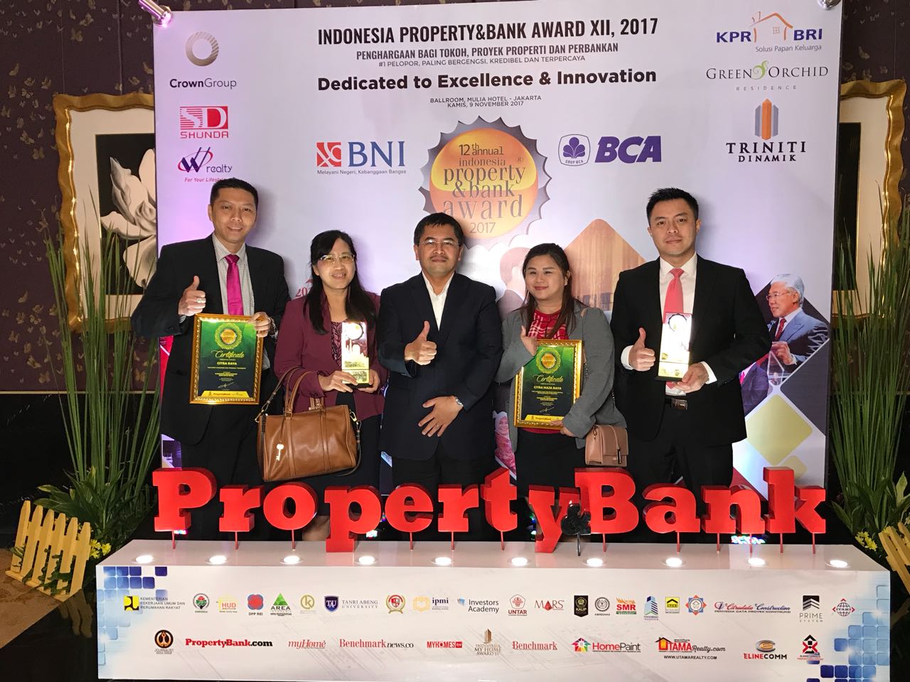 PT Ciputra Residence Raih Dua Penghargaan Indonesia Property & Bank Awards XII 2017